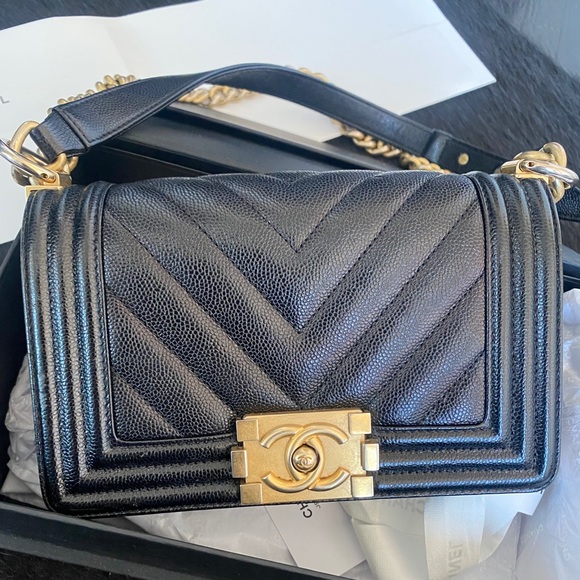 SOLD Chanel chevron grained calfskin boy bag - Picture 2 of 8